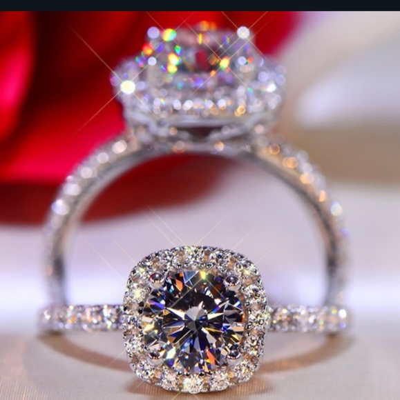 (9) 💍 simulated diamonds cocktail ring  many sizes available - Picture 3 of 4